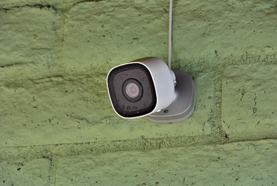 Caméra de surveillance qui détecte les mouvements : comment ça marche ?